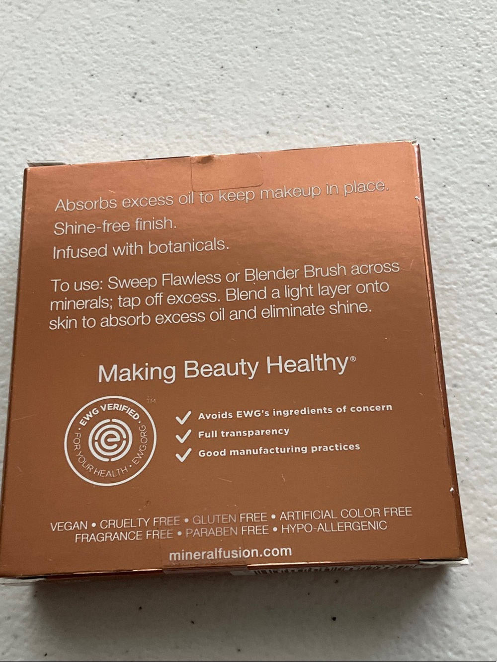 Mineral Fusion Setting Powder Compact - Picture 2 of 5